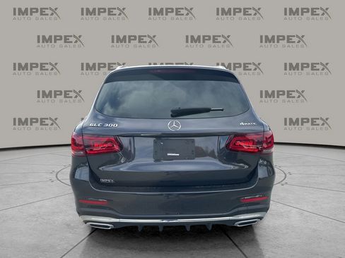 Used 2022 Mercedes-Benz GLC 300 4MATIC image 4