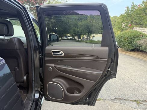 Used 2014 Jeep Grand Cherokee Summit RWD image 37