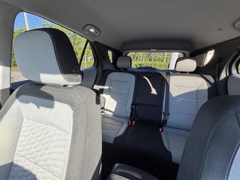 Used 2020 Chevrolet Equinox LS w/ LS Convenience Package image 19