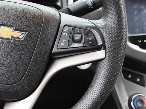 Used 2016 Chevrolet Sonic LT image 29