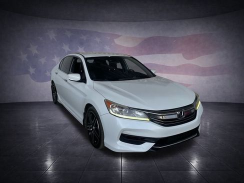 Used 2017 Honda Accord Sport image 7