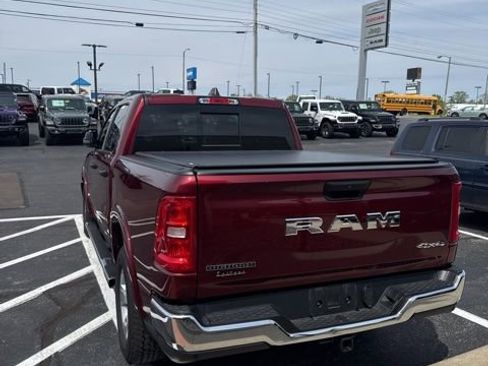 Used 2025 RAM 1500 Big Horn AWD/4WD image 4