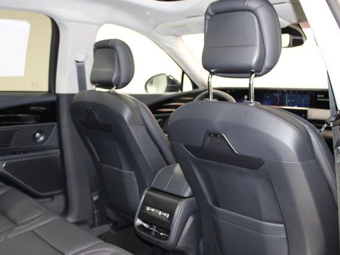 New 2026 Lincoln Nautilus Premier w/ Equipment Group 102A image 32