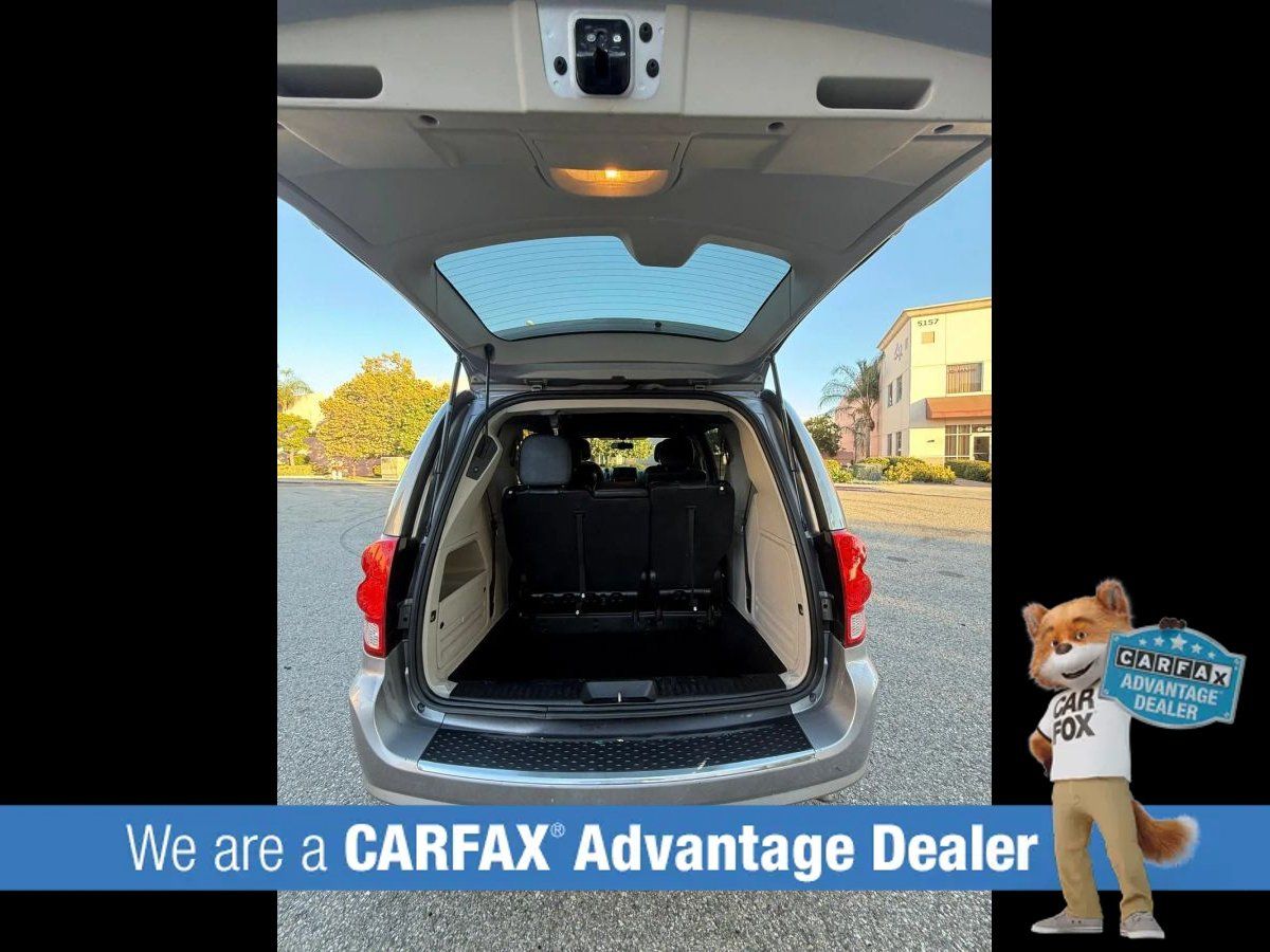 Used 2018 Dodge Grand Caravan SXT FWD image 28