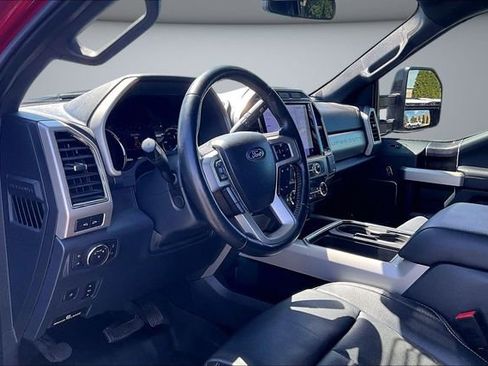 Used 2022 Ford F250 Lariat w/ Black Appearance Package AWD/4WD image 17
