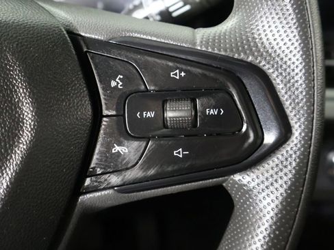 Used 2025 Chevrolet Trax LS w/ LS Convenience Package image 36