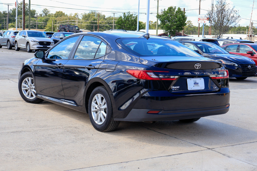 Used 2025 Toyota Camry LE FWD image 2