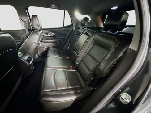 Used 2018 GMC Terrain SLT image 25