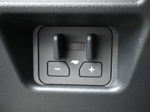 Used 2025 Toyota Land Cruiser w/ Premium Package image 17