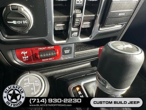 Used 2022 Jeep Wrangler Unlimited Rubicon 4xe w/ Safety Group AWD/4WD image 21
