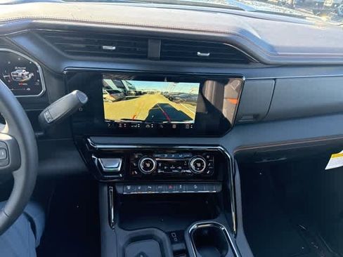 New 2026 GMC Sierra 2500 AT4 w/ AT4 Premium Plus Package image 23