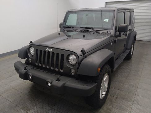 Used 2018 Jeep Wrangler Unlimited Sport S AWD/4WD image 15