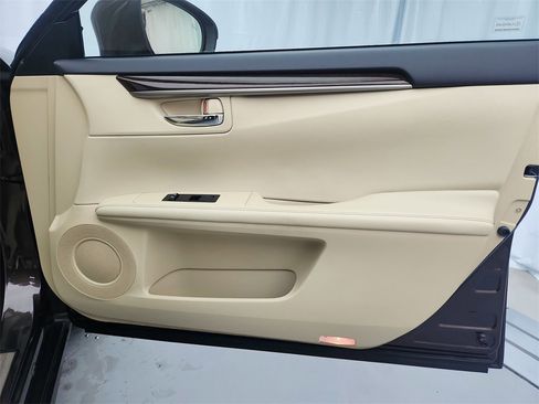 Used 2014 Lexus ES 350 image 27