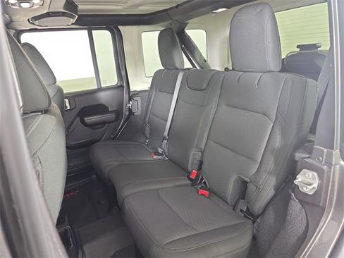 Used 2020 Jeep Wrangler Unlimited Sport image 19