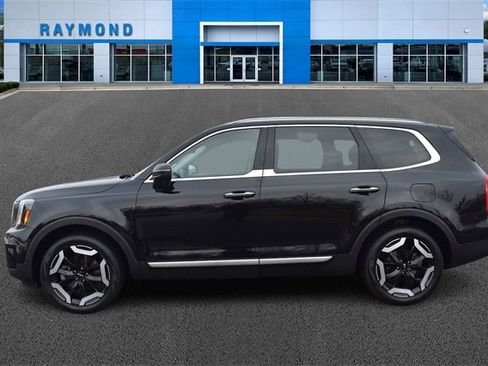 Certified 2024 Kia Telluride S w/ S Sunroof Package image 6