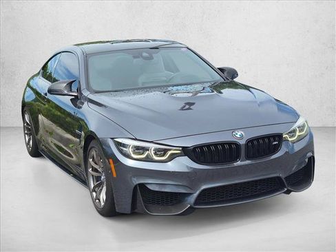 Used 2018 BMW M4 Coupe RWD image 3