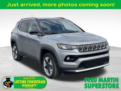 Used 2022 Jeep Compass Limited AWD/4WD image 1