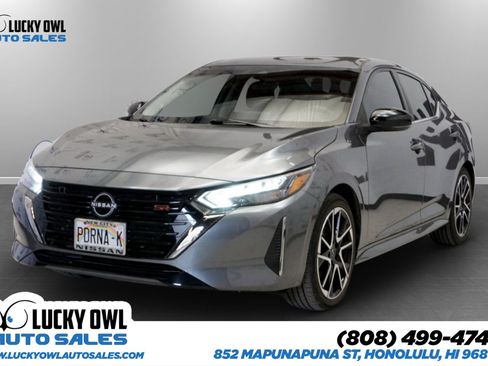 Used 2025 Nissan Sentra SR FWD image 1