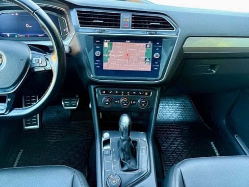 Used 2019 Volkswagen Tiguan SEL Premium R-Line image 12