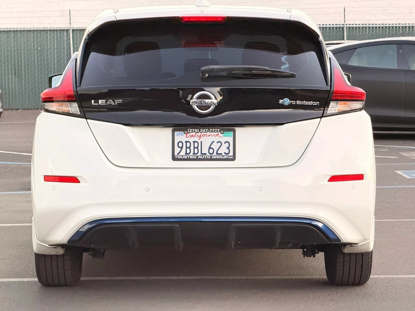 Used 2022 Nissan Leaf S FWD image 9