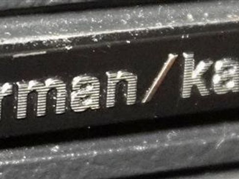 Used 2015 Dodge Challenger SXT Plus w/ Premium Sound Group image 34