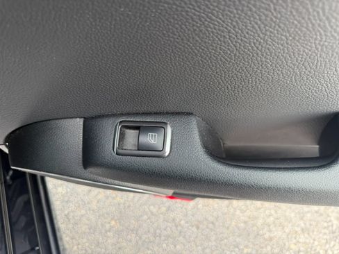 Used 2012 Mercedes-Benz C 300 4MATIC Sedan image 35