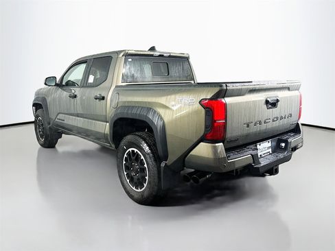 New 2025 Toyota Tacoma TRD Off-Road image 5