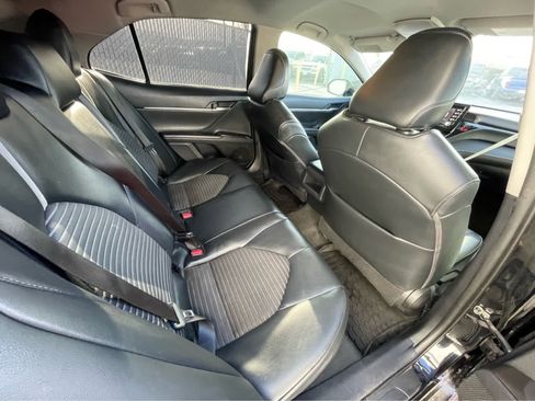 Used 2021 Toyota Camry SE image 23