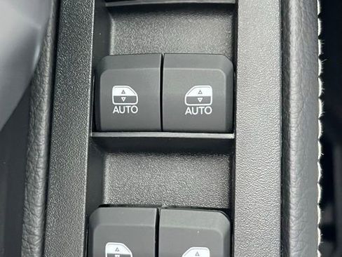 New 2026 RAM 2500 Big Horn image 8