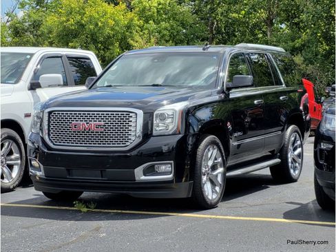 Used 2017 GMC Yukon Denali w/ Open Road Package AWD/4WD image 8