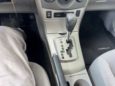 Used 2012 Toyota Corolla LE FWD image 36