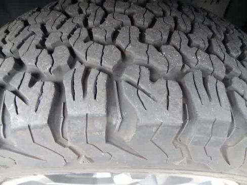 Used 2024 Toyota Tundra Platinum AWD/4WD image 19
