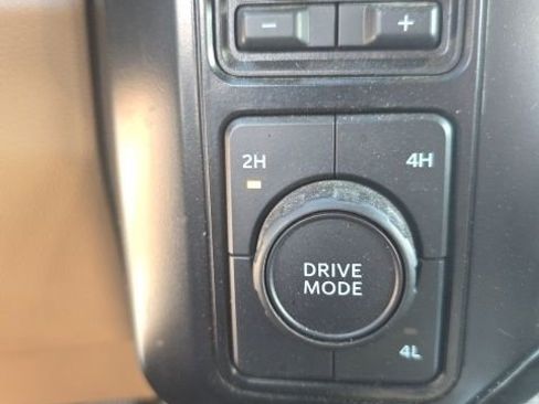 Used 2024 Ford F350 Lariat w/ FX4 Off-Road Package image 19
