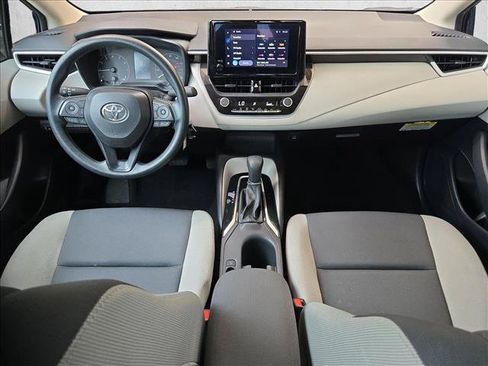 Used 2025 Toyota Corolla LE FWD image 15