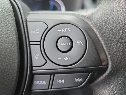 Certified 2025 Toyota RAV4 XLE AWD/4WD image 21