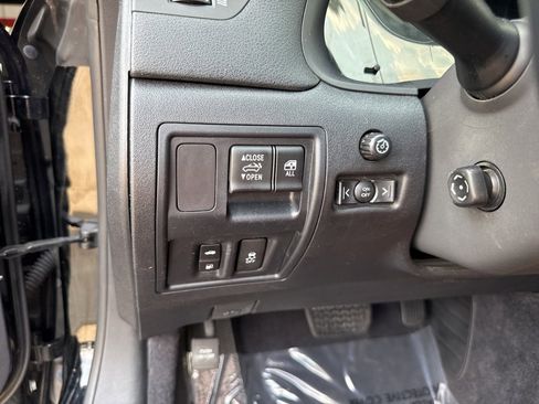 Used 2014 Lexus IS 250C image 24