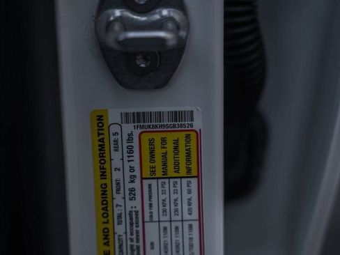 Used 2025 Ford Explorer ST-Line w/ ST-Line Street Pack image 52