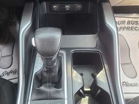 Used 2023 Kia Sorento LX AWD/4WD image 31