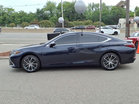 Certified 2025 Lexus ES 350 w/ Premium Package FWD image 4