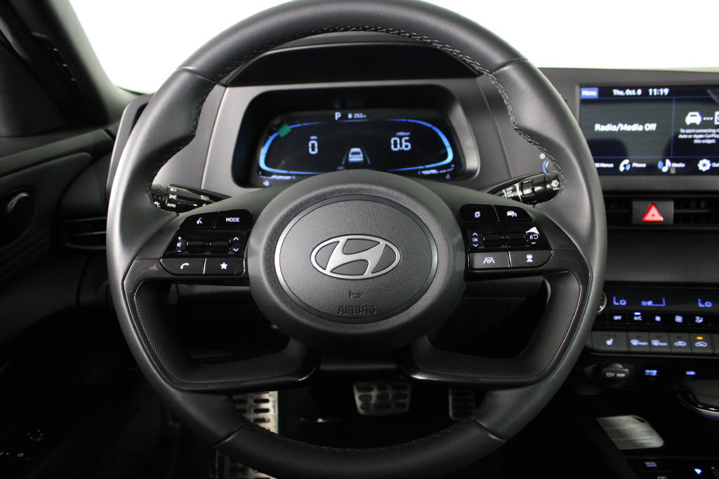 Certified 2026 Hyundai Elantra SEL Sport Premium FWD image 27