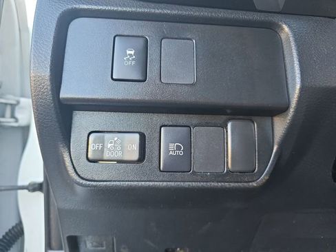 Used 2020 Toyota Tacoma SR5 image 26