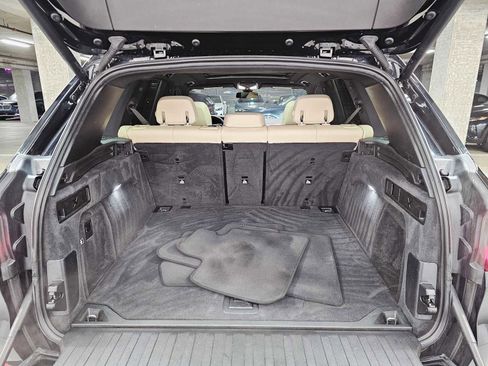 Used 2022 BMW X5 xDrive40i w/ Parking Assistance Package image 28