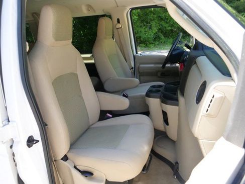 Used 2014 Ford E-350 and Econoline 350 XLT RWD image 28
