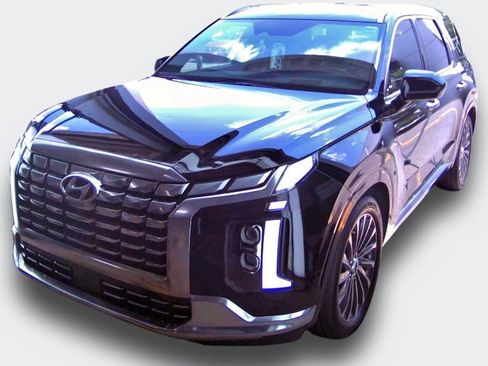 Used 2024 Hyundai Palisade Calligraphy AWD/4WD image 2
