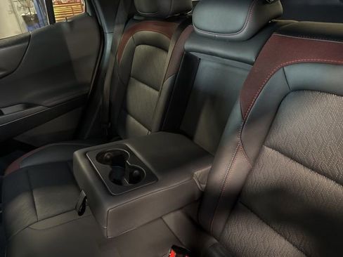 Used 2025 Chevrolet Equinox RS image 27