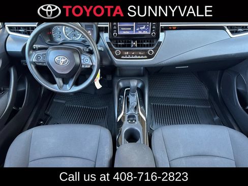 Used 2020 Toyota Corolla LE FWD image 4