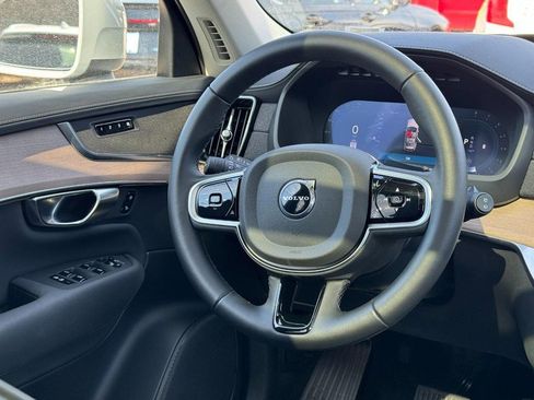 Certified 2025 Volvo XC90 B6 Plus image 13