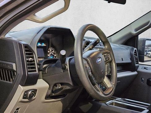 Used 2017 Ford F150 XL w/ Equipment Group 101A Mid RWD image 9