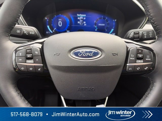 Used 2022 Ford Escape Titanium AWD/4WD image 26