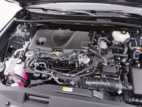 Certified 2025 Toyota Camry SE image 14